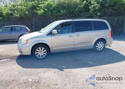 2013 Chrysler Town & Country Touring from USA, damaged, VIN 2C4RC1BG8DR774619